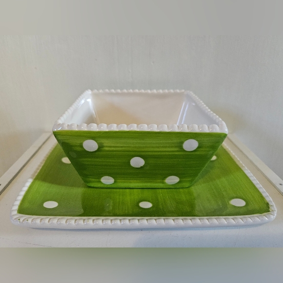 Savinio Square serving plate and square bowl green with white dots. - Picture 2 of 9